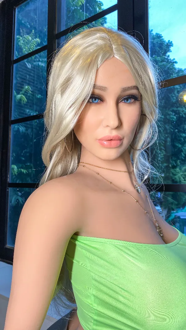 Savannah 170cm Tall Hybrid Sex Doll